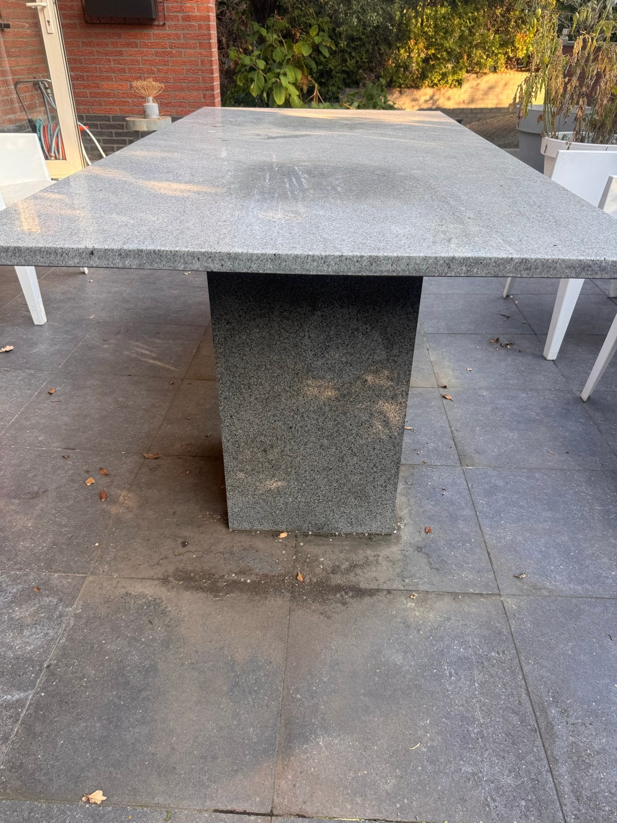 Robuuste marmeren tuintafel - Perfect voor buiten!, Ophalen of Verzenden, Gebruikt, Rechthoekig, Overige materialen