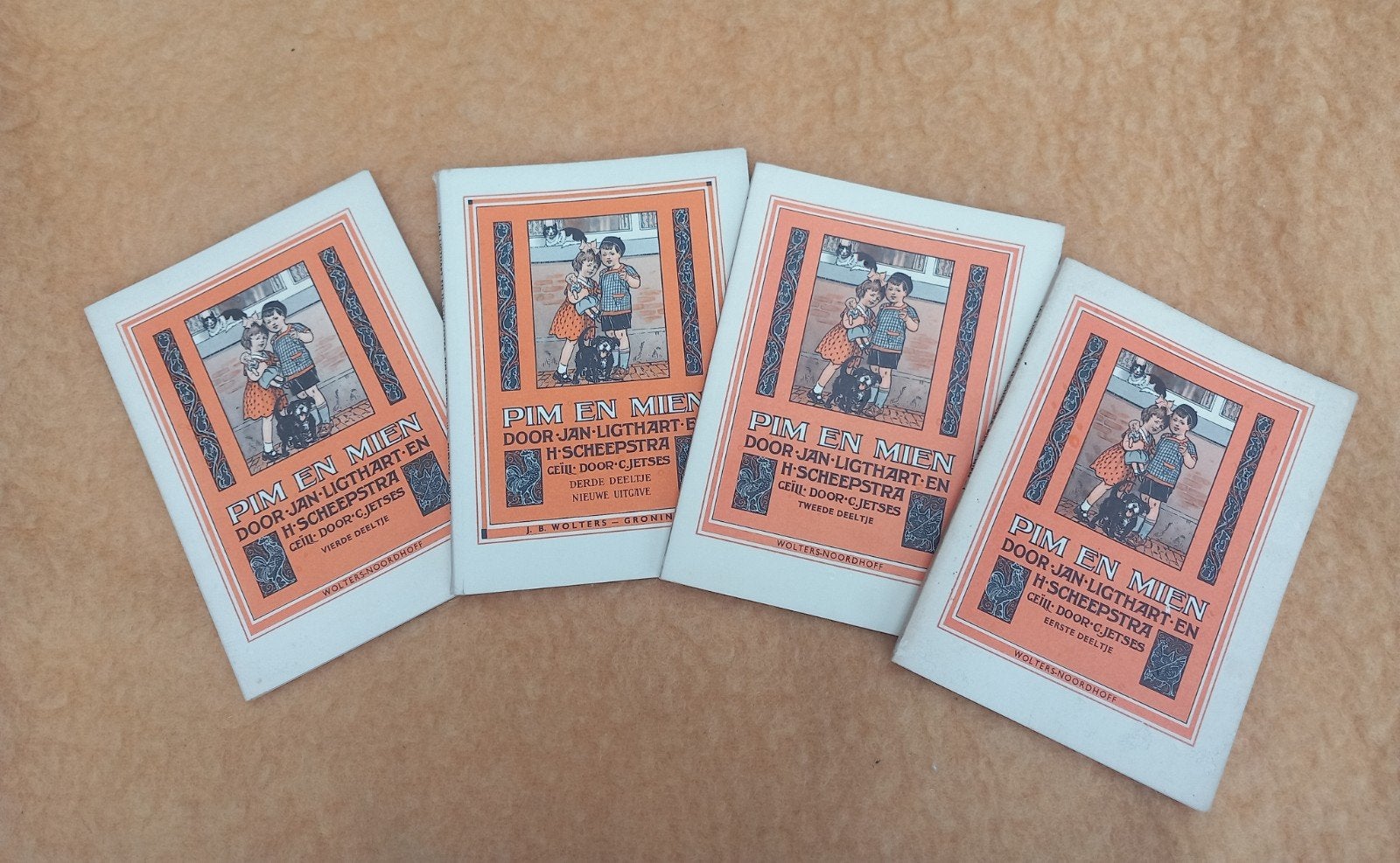 Vintage Leesboekjes: Nog bij Moeder, Pim en Mien, Leesboek, Gelezen, Jan Ligthart, H. Scheepstra, M.B. Hoogeveen, Ophalen of Verzenden