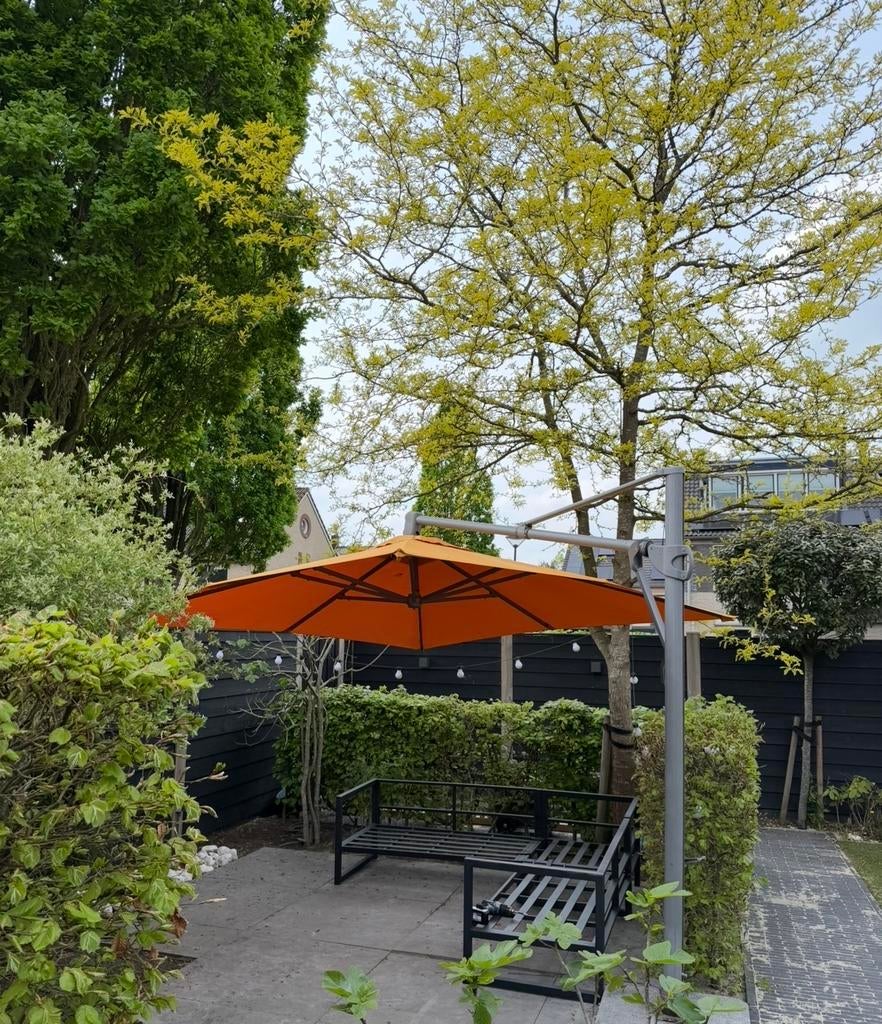 Glatz sombrano zweefparasol, Ophalen, Gebruikt, Kantelbaar, 2 tot 3 meter