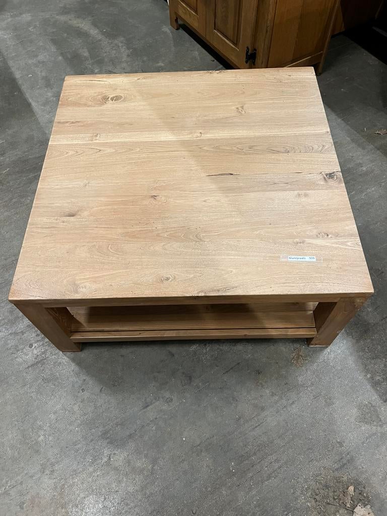 Massief eiken vierkante salontafel WD-028 Marktplaats nr 509, Huis en Inrichting, Tafels | Bijzettafels, Gebruikt, Vierkant, Minder dan 45 cm