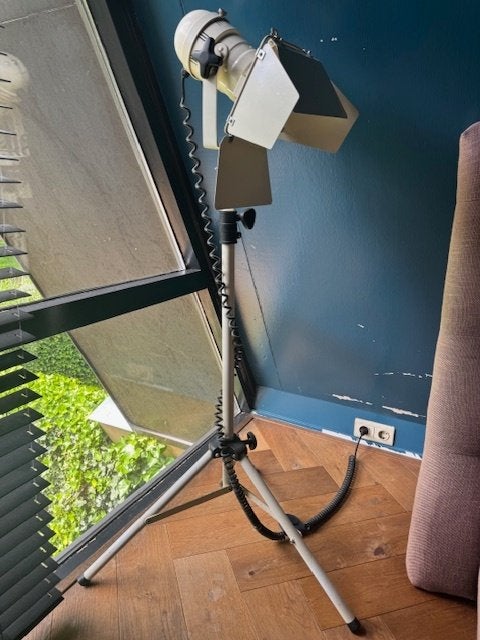 staande filmspot lamp, Ophalen, Zo goed als nieuw, Metaal, 100 tot 150 cm