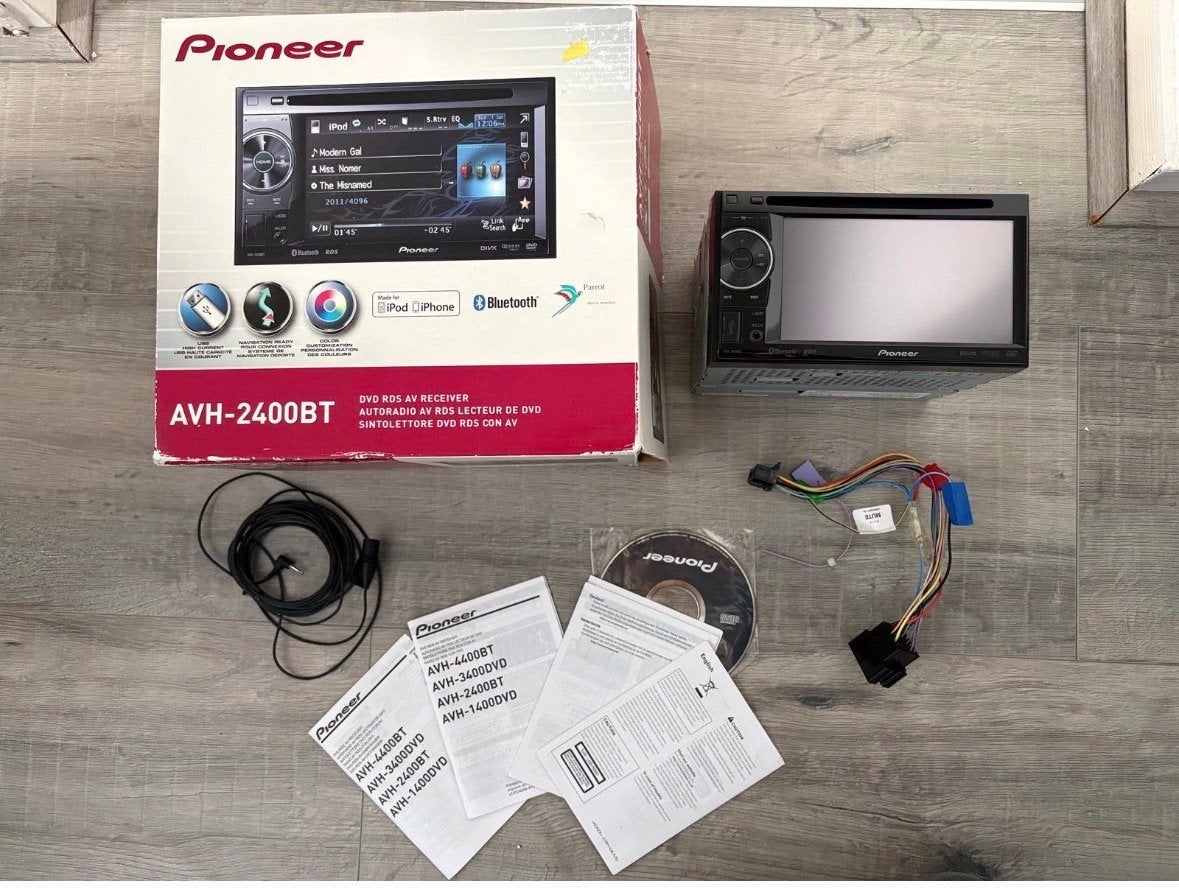 Pioneer AVH-2400BT DVD USB AUX Autoradio Nieuwstaat, Ophalen, Gebruikt
