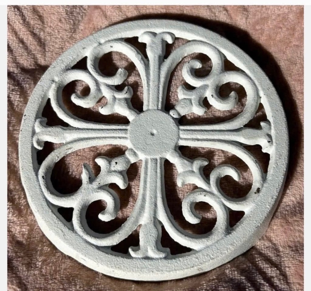 Vintage Gietijzeren witte onderzetter 15 cm, Antiek en Kunst, Ophalen of Verzenden