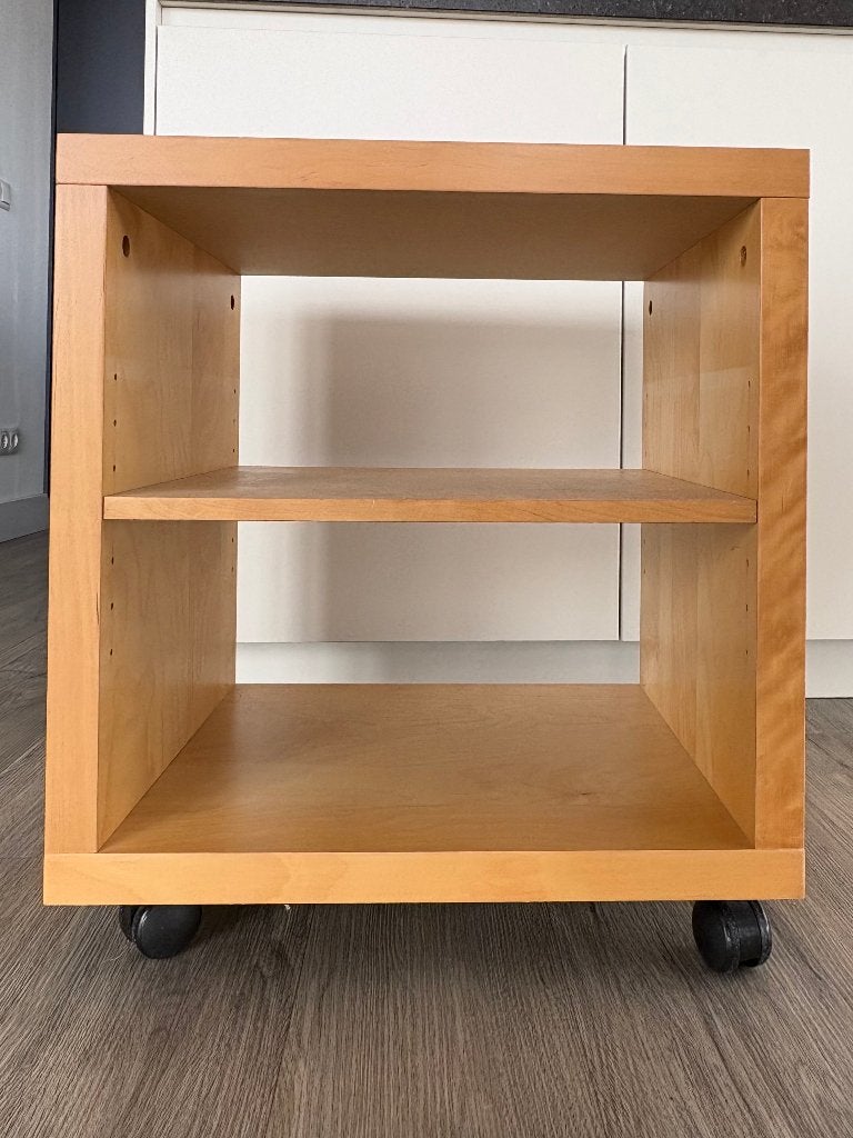 IKEA audio-/nachtkastje, kleur berkenfineer, Ophalen, Gebruikt
