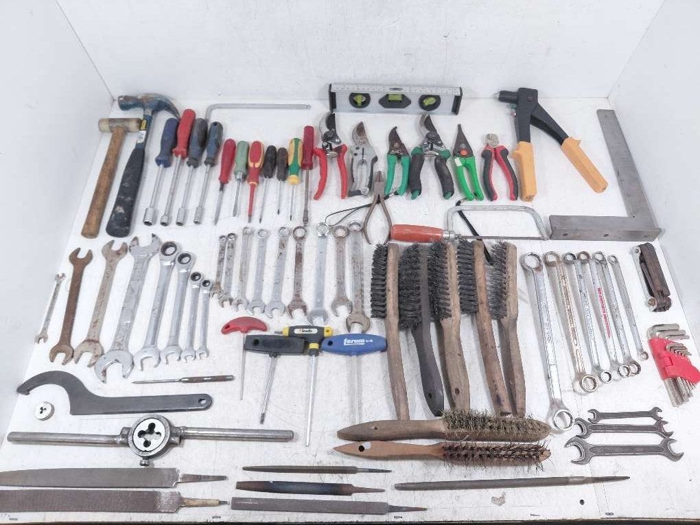 Grote partij handgereedschappen, diverse gereedschappen., Doe-het-zelf en Verbouw, Gereedschap | Handgereedschap, Niet ingevuld