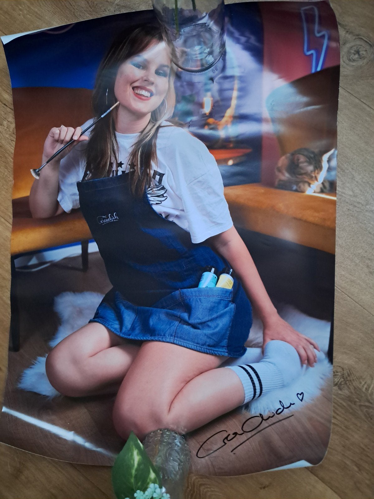 Creachick poster met handtekening - Nieuw, Rechthoekig Staand, Nieuw, Ophalen of Verzenden, A1 t/m A3