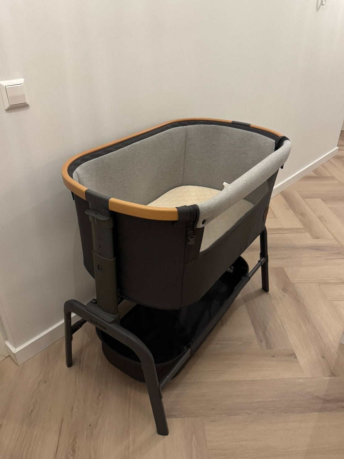 ZGAN - Maxi cosi Iora co-sleeper incl. reistas, Kinderen en Baby's, Babywiegjes en Ledikanten, Ophalen, Zo goed als nieuw, Overige typen