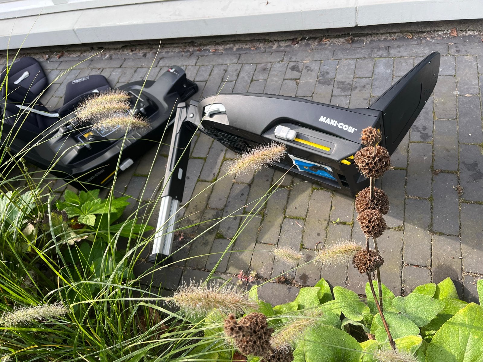 Foto 6 van 2x Maxi-Cosi Pearl Pro² i-Size + FamilyFix 3 | €200 per set