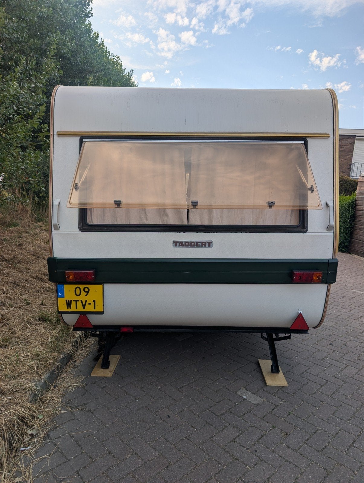 Tabbert Caravan met voortent en luifel, Standaardzit, Tabbert, Dwarsbed, Particulier
