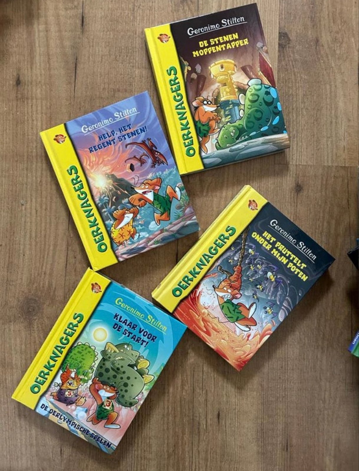 Geronimo Stilton Oerknagers boeken - 4-delige set, Ophalen, Zo goed als nieuw, Fictie algemeen