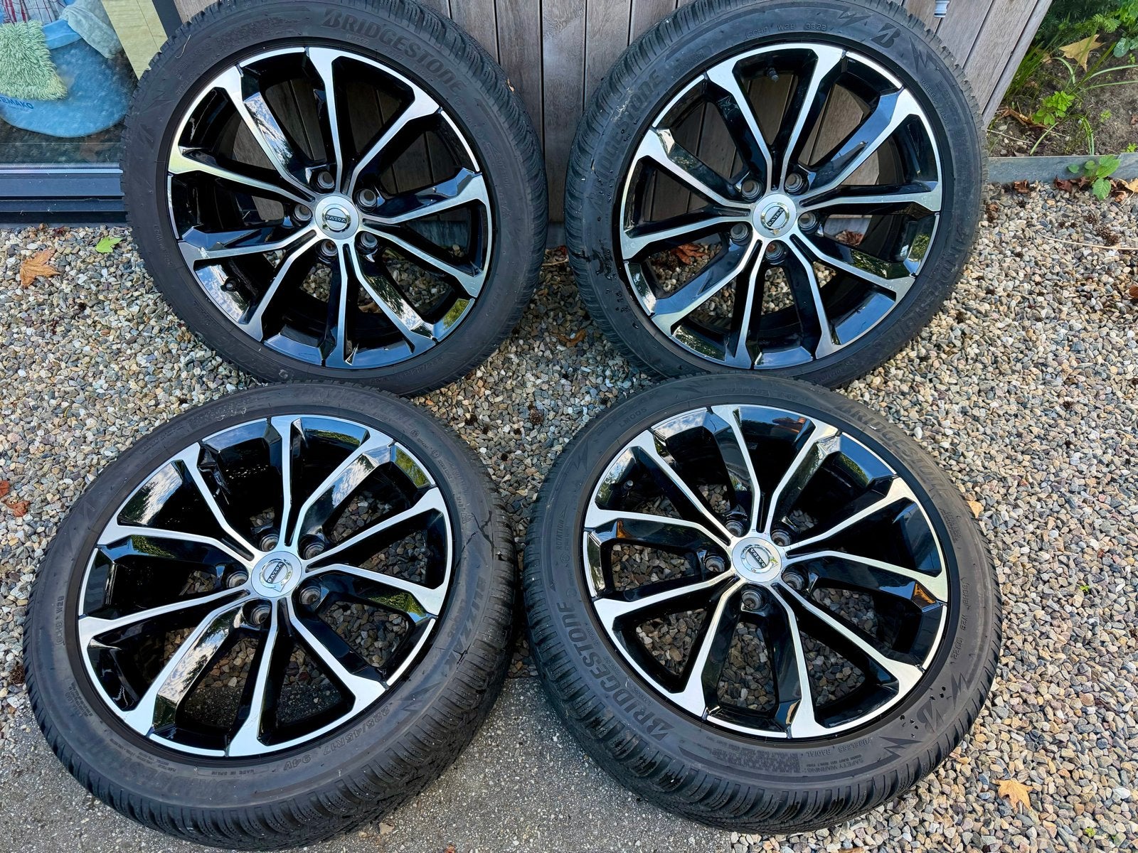 Volvo 17 inch velgen Bridgestone winterbanden, Ophalen, Banden en Velgen, 17 inch, Winterbanden