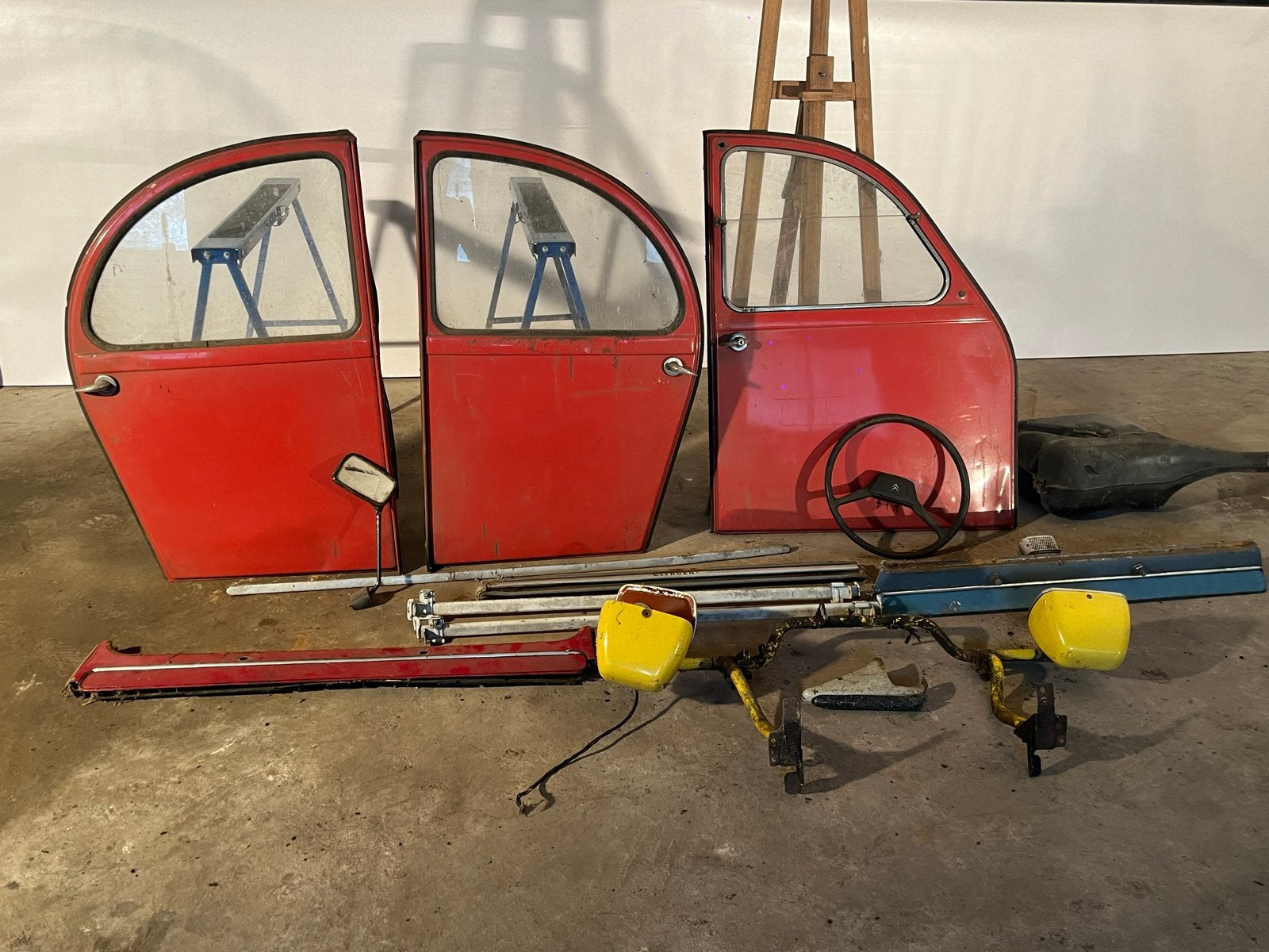 Diverse 2CV Eend onderdelen - Rood - Barnfind, Auto-onderdelen, Ophalen of Verzenden, Gebruikt, Citroën