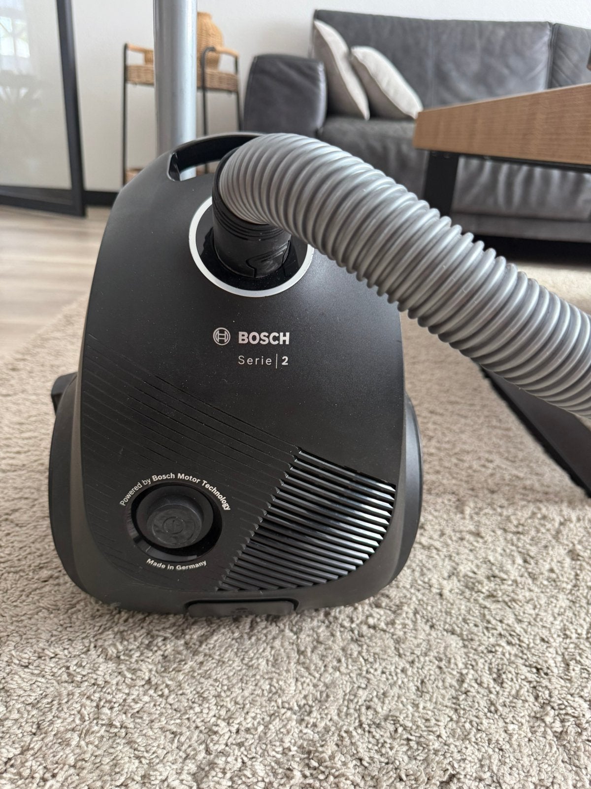 Bosch Serie 2 stofzuiger 600W – goed werkend, Ophalen, Zo goed als nieuw