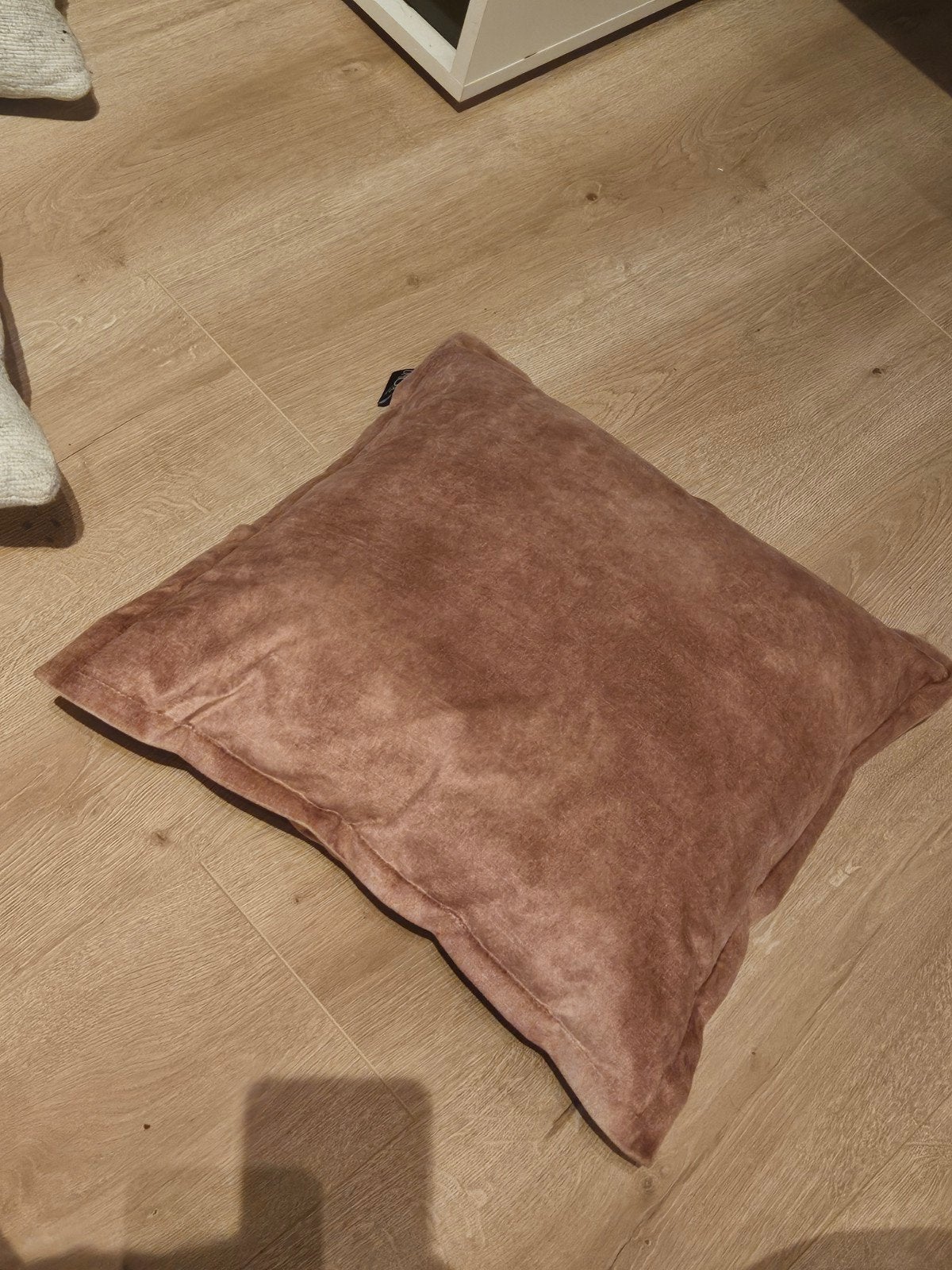 2x Roze sierkussen van Unique Living, Ophalen, Gebruikt, Vierkant, Wasbaar