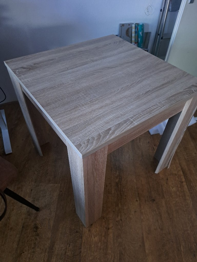 Kleine eettafel 80x80 eikenkleur, Huis en Inrichting, Tafels | Eettafels, Ophalen, Overige materialen, Gebruikt, 50 tot 100 cm