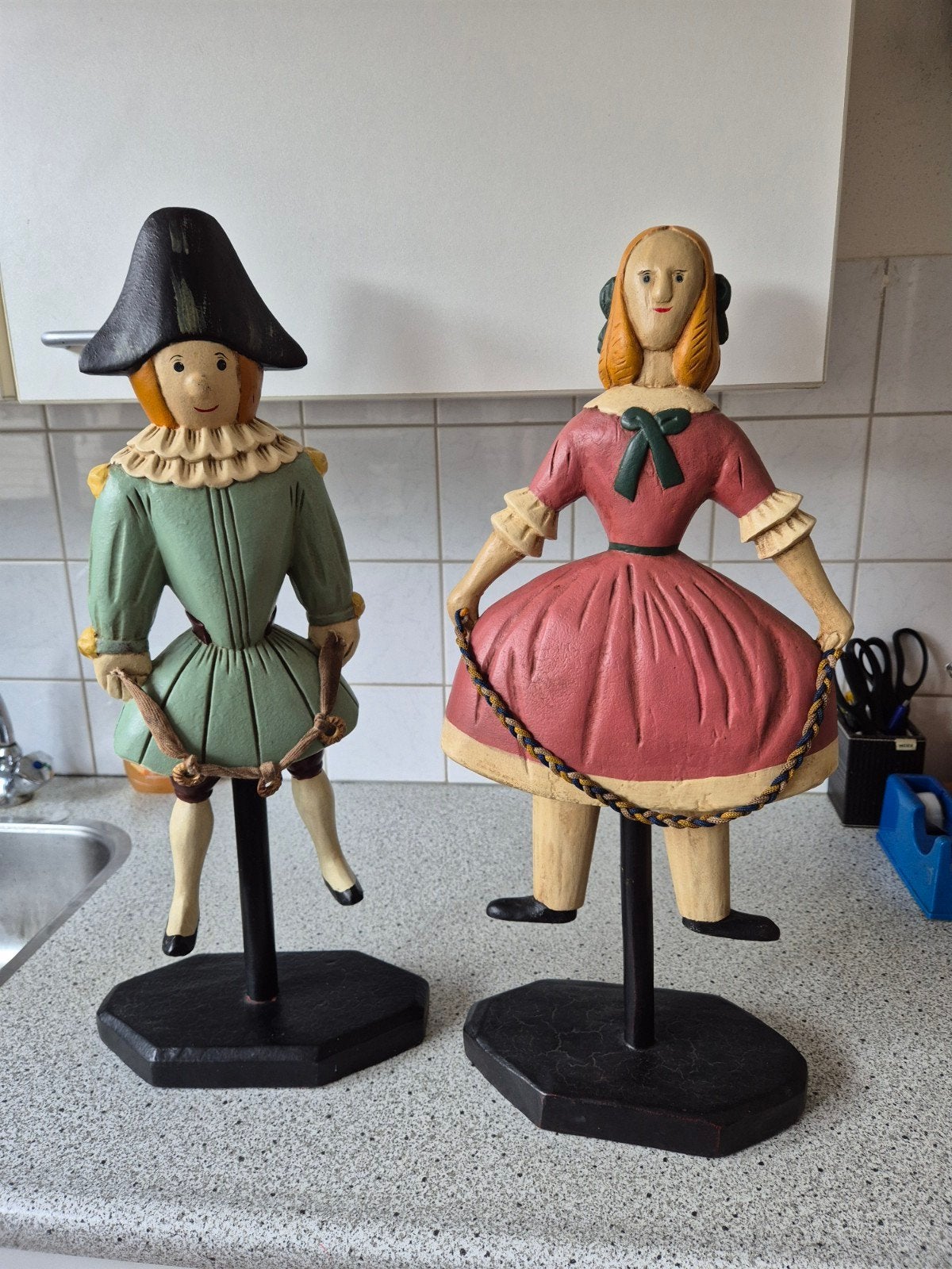 Mooi set houten poppen, Ophalen