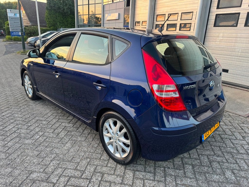 Hyundai I30 1.4i i-Motion Airco, PDC, New APK, Auto's, Hyundai, Voorwielaandrijving, Euro 5, Gebruikt, 4 cilinders