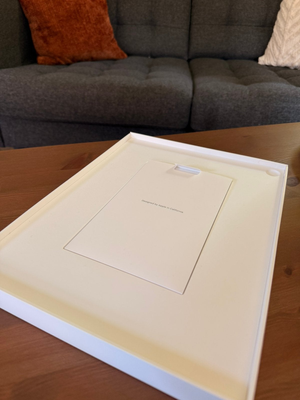 Foto 10 van Apple Ipad Air (2025) 13-inch (M3) WI-FI 128 GB + Folio