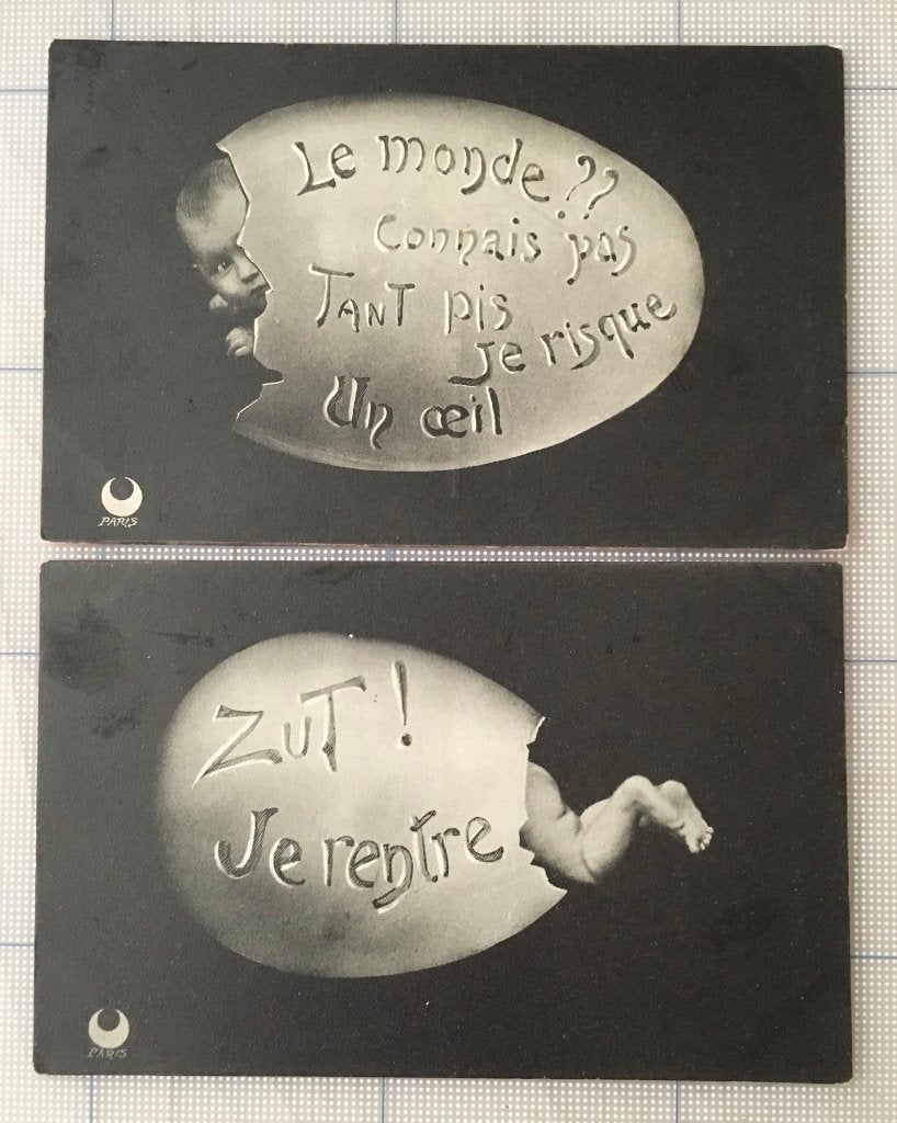 twee prentbriefkaarten: Baby komt uit het ei., Ophalen of Verzenden, Voor 1920, Gelopen, Overige thema's