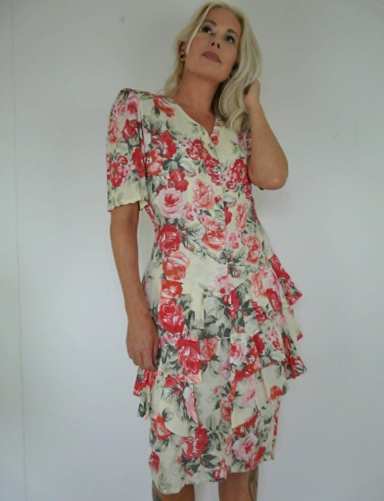 *Abfab Vintage Zachtgele Jurk met Bloemen 40*, Maat 38/40 (M), Ophalen of Verzenden, Zo goed als nieuw, Knielengte