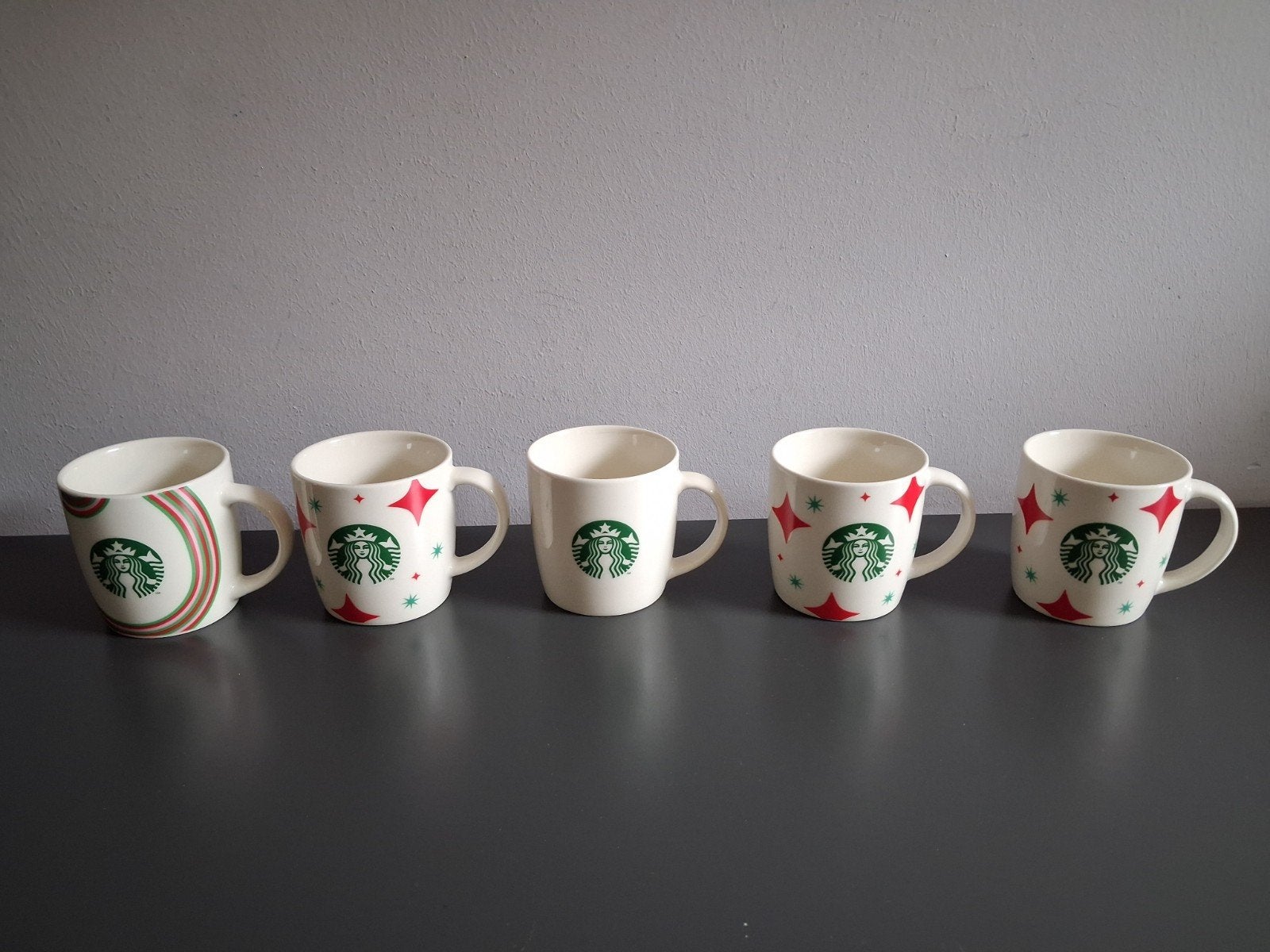 Set van 5 Starbucks mokken star bucks Kerst kerstmis 260 ml, Keramiek, Zo goed als nieuw, Overige stijlen, Starbucks