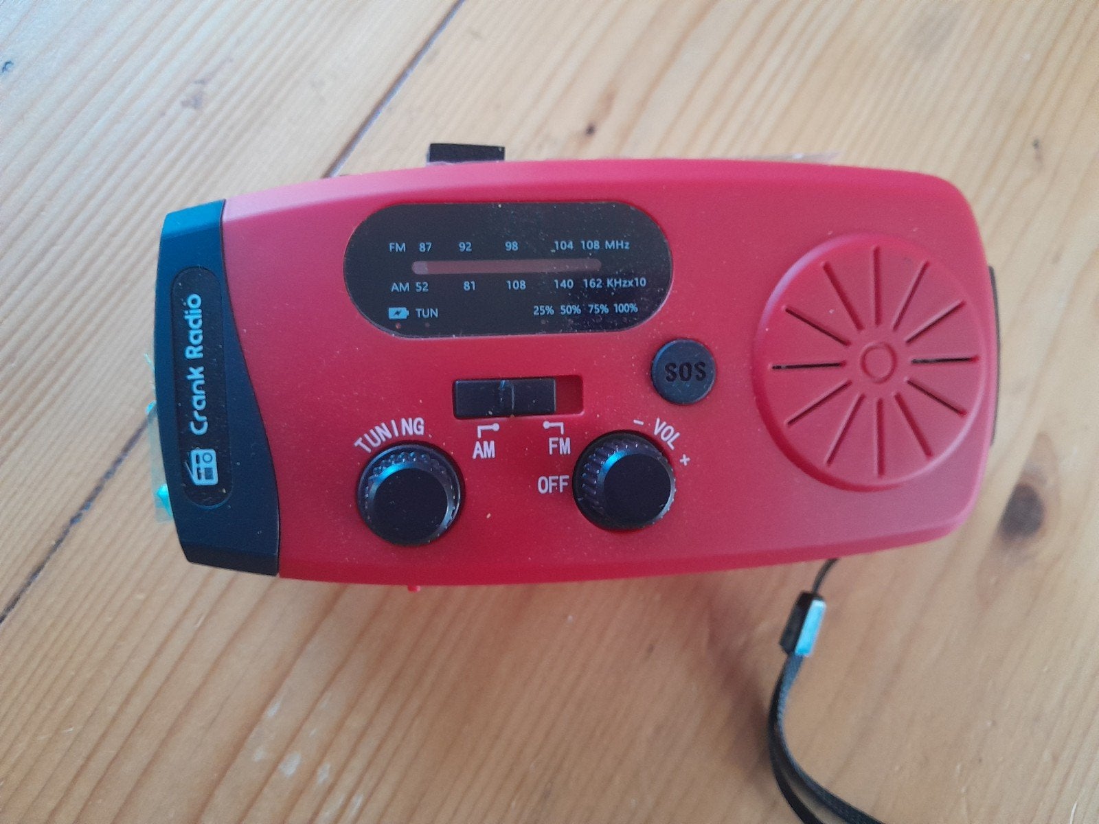 Noodradio nood radio opwindbaar zonnecel zaklamp alarm usb, Ophalen of Verzenden, Nieuw