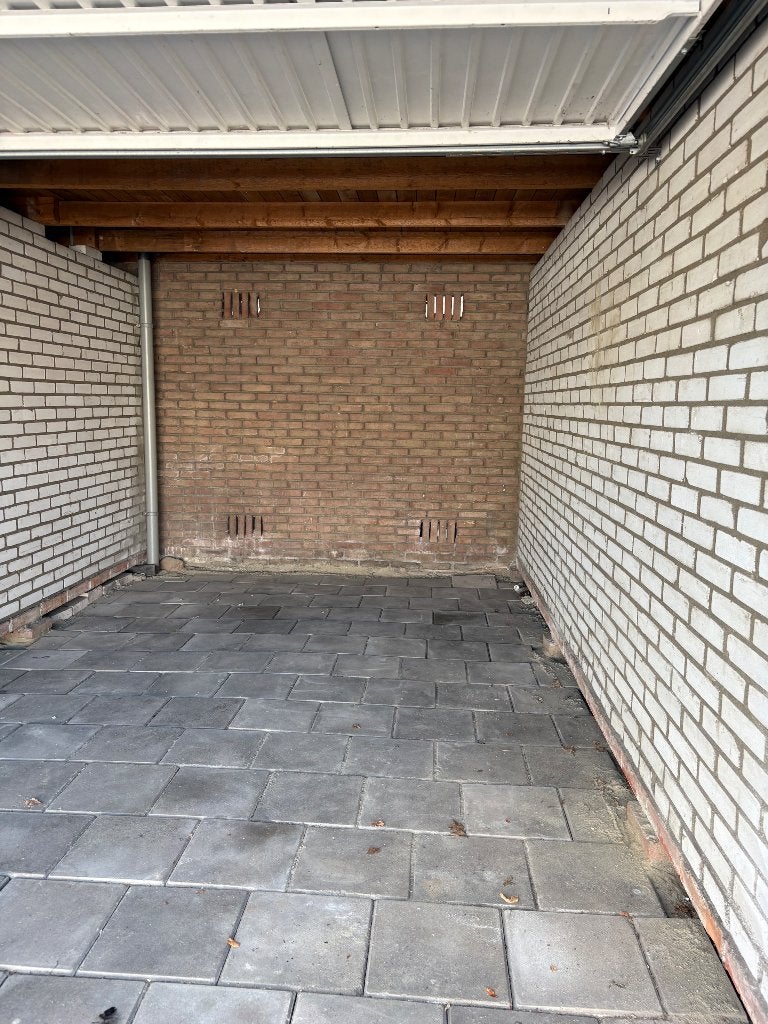 Te huur aangeboden Garage/garagebox Apeldoorn Zuid, Minder dan 20 m²