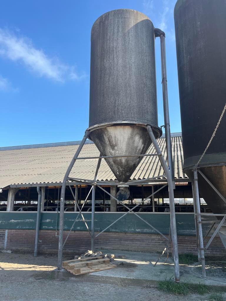 Kunstmest silo 14 ton inhoud, Dieren en Toebehoren, Ophalen