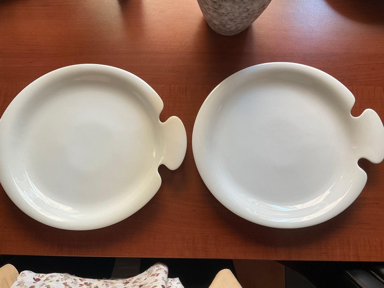 2 platte serveerschalen HUTSCHENREUTER TAVOLA Bianca /wit, Ophalen of Verzenden, Zo goed als nieuw, Bord(en), Overige stijlen
