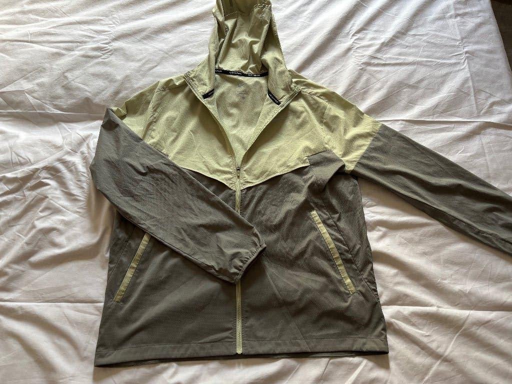 Nike running kleding mt L, Maat 42/44 (L), Nike running, Ophalen of Verzenden, Zo goed als nieuw