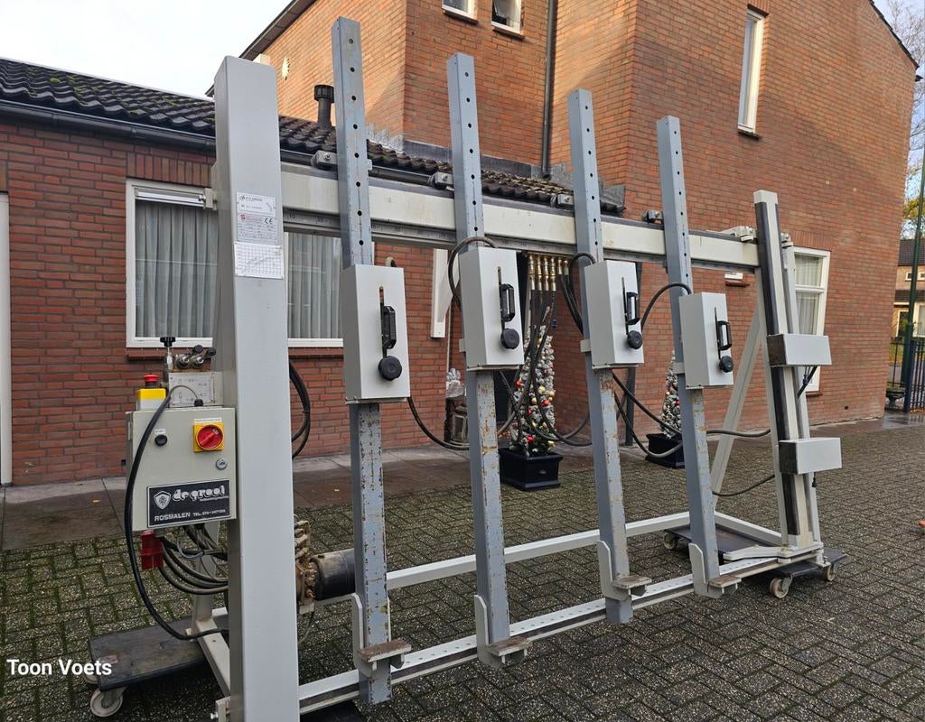 Opsluitbank  / Lijmpers hydraulisch Merk Stromab, Ophalen, Gebruikt