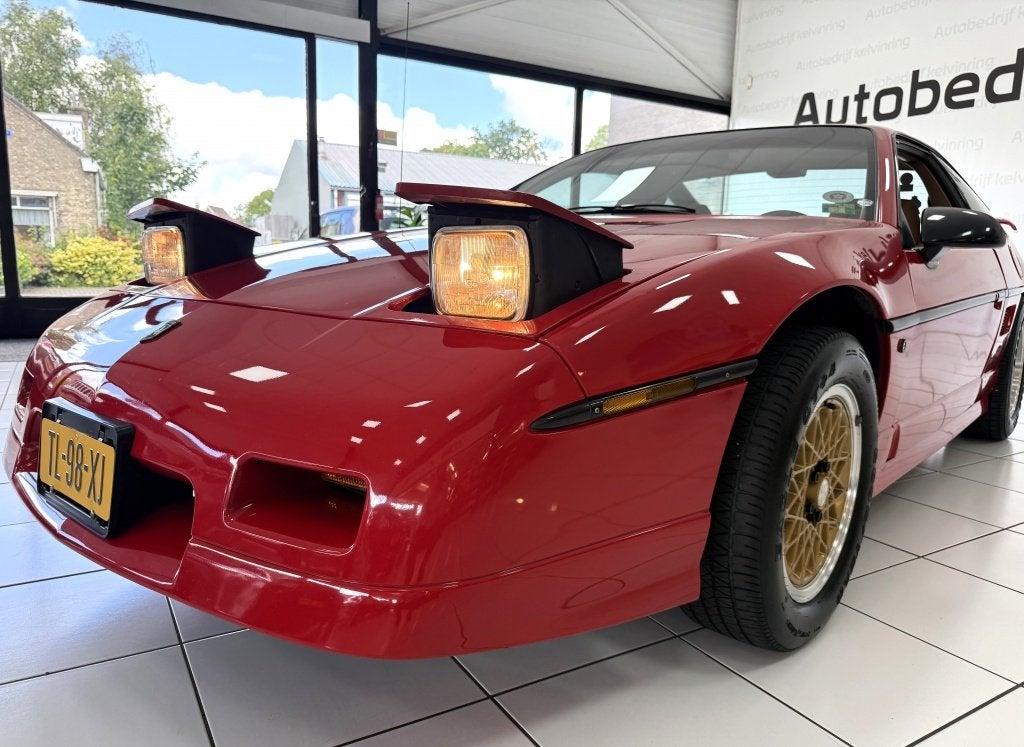 Foto 42 van Pontiac Fiero 2.8 GT Airco OOK S AVONDS GEOPEND OP AFSPRAAk