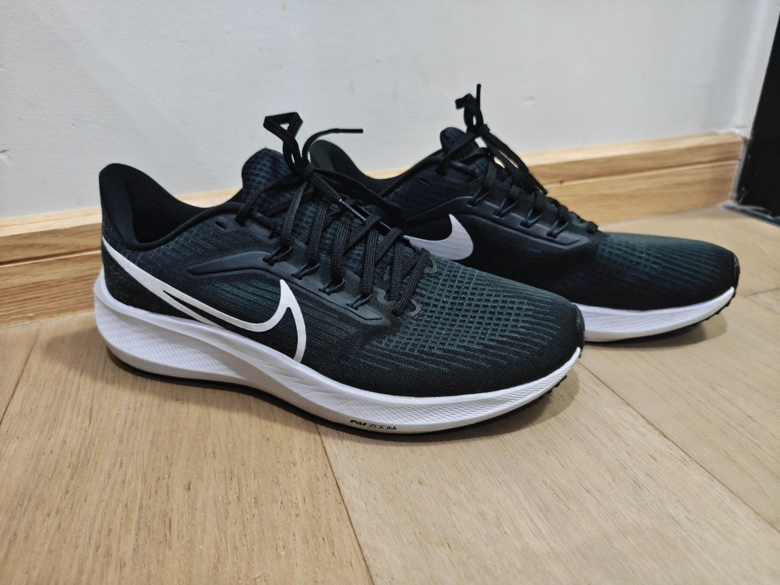 Nike hardloopschoenen maat 44.5 - Zo goed als nieuw, Sport en Fitness, Loopsport en Atletiek, Ophalen of Verzenden, Zo goed als nieuw