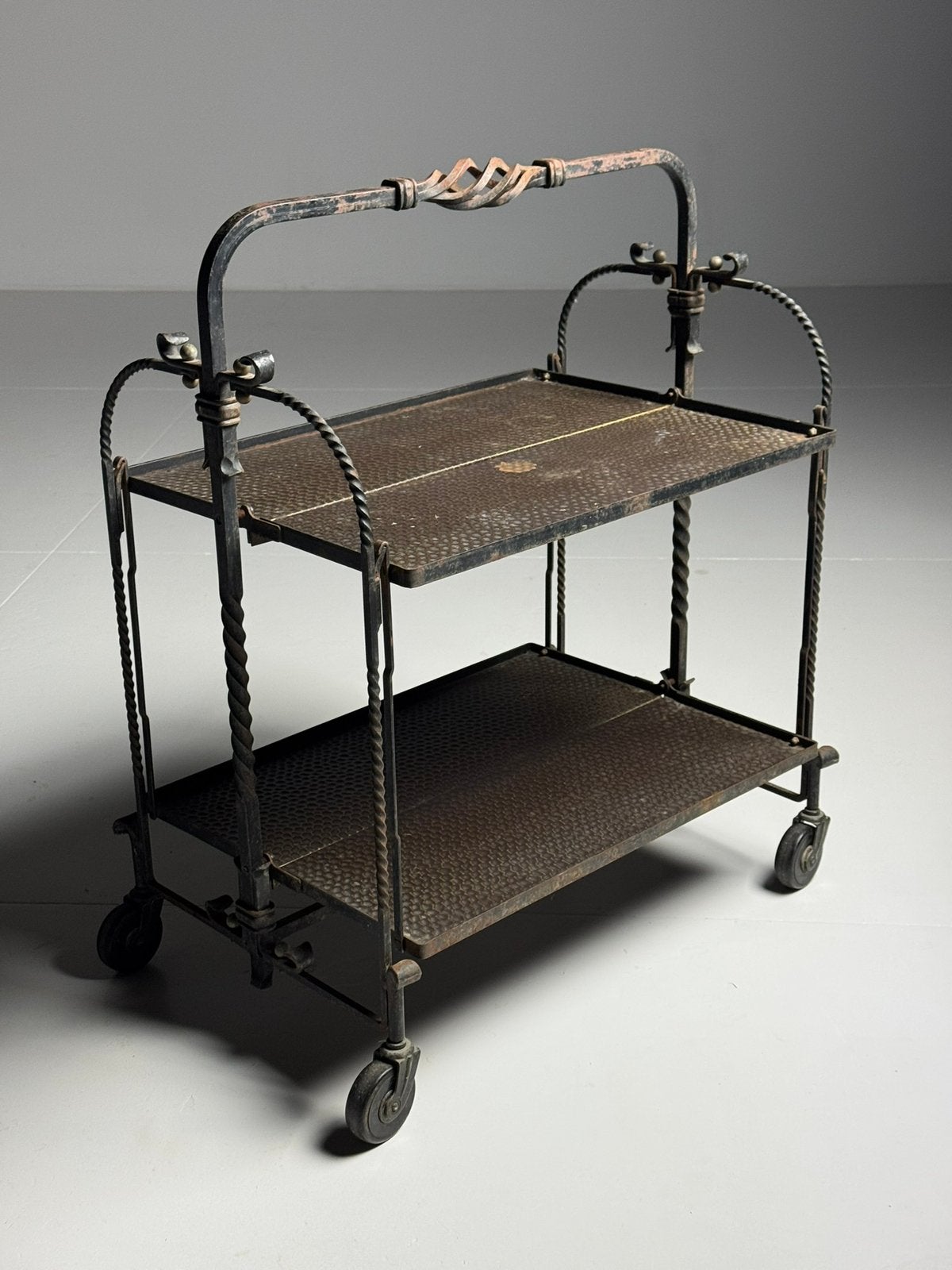 Serveerwagen metaal, Ophalen