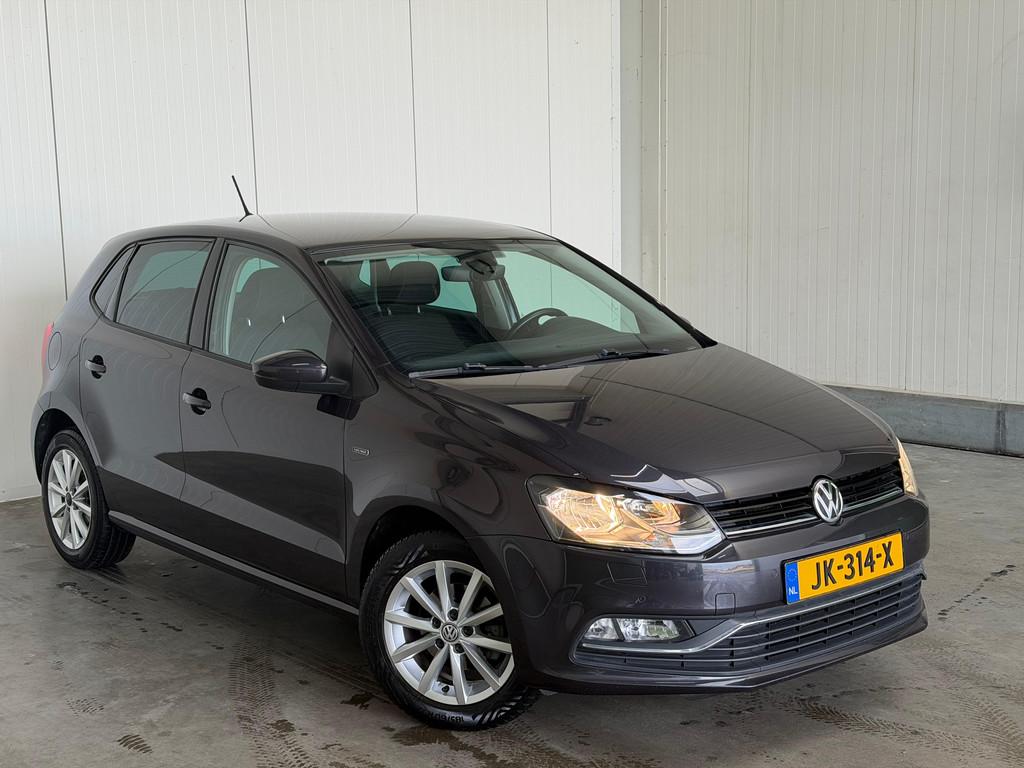 Volkswagen Polo 1.2 TSI Highline Trekhaak|Camera! (bj 2015), Auto's, Volkswagen, Euro 6, 4 cilinders, 1039 kg, Startonderbreker