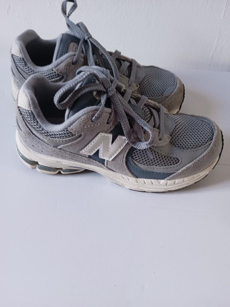 New Balance 2002  sneaker maat 32, Ophalen of Verzenden, Zo goed als nieuw