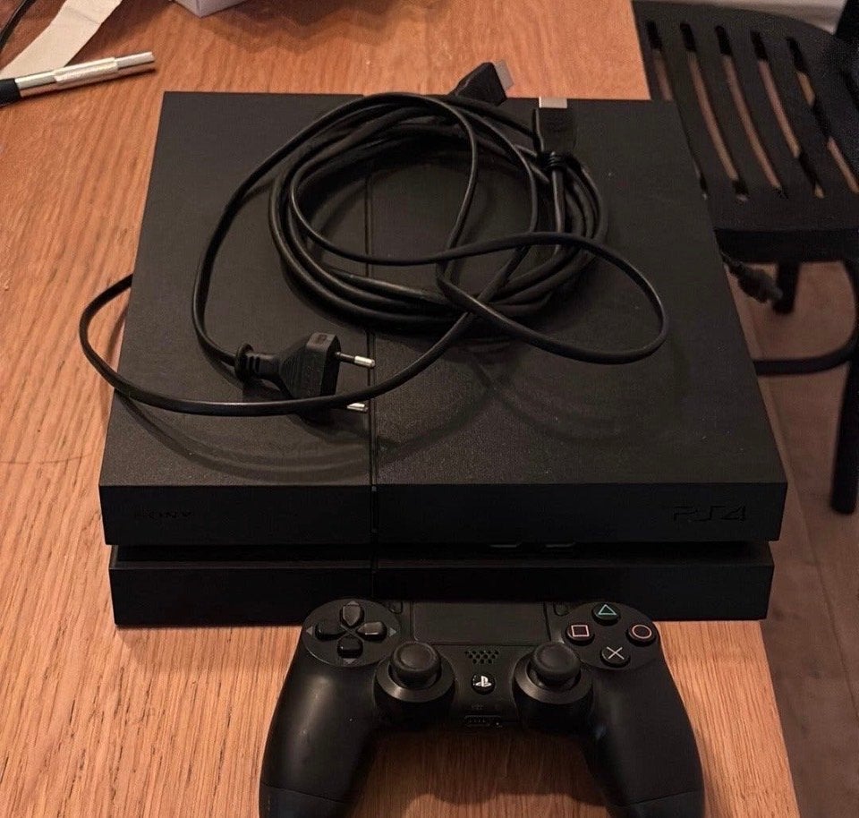 Sony PlayStation 4 (PS4) met controller en kabels, 500 GB, Ophalen of Verzenden, Zo goed als nieuw, Met 1 controller