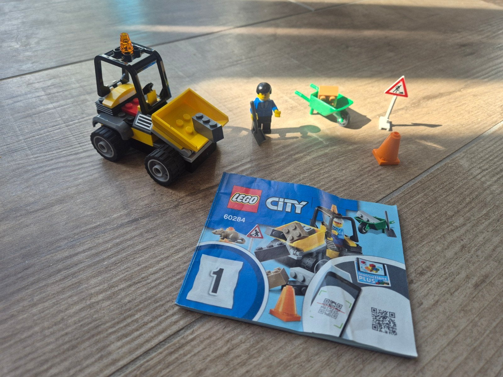 Lego City 60284 Wegenwerker met accessoires, City, Lego, Ophalen of Verzenden, Zo goed als nieuw