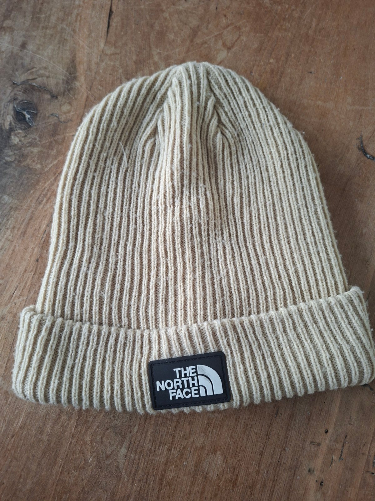 The North Face Muts - Beige Geribd, Overige maten, Ophalen of Verzenden, Gedragen, The North Face