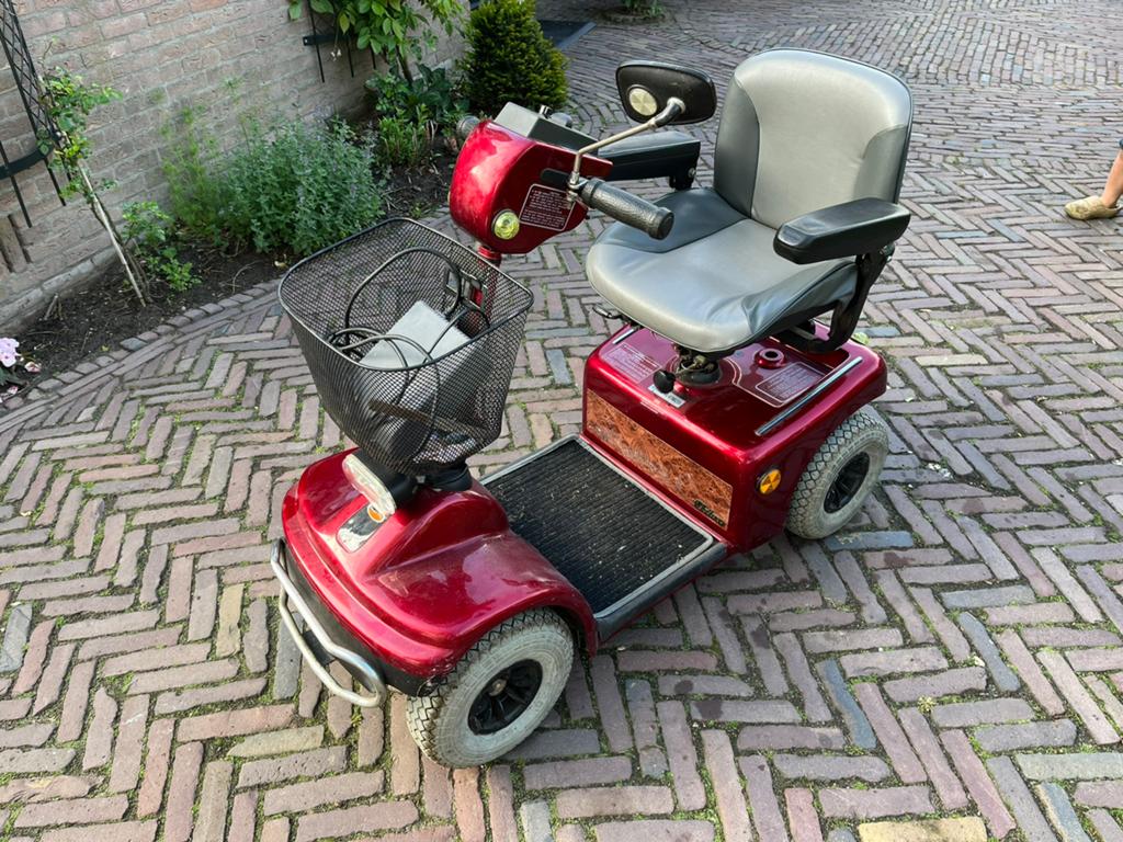 Rode 4 wiellige scootmobiel, Ophalen, Gebruikt, Overige merken, 11 t/m 15 km/u