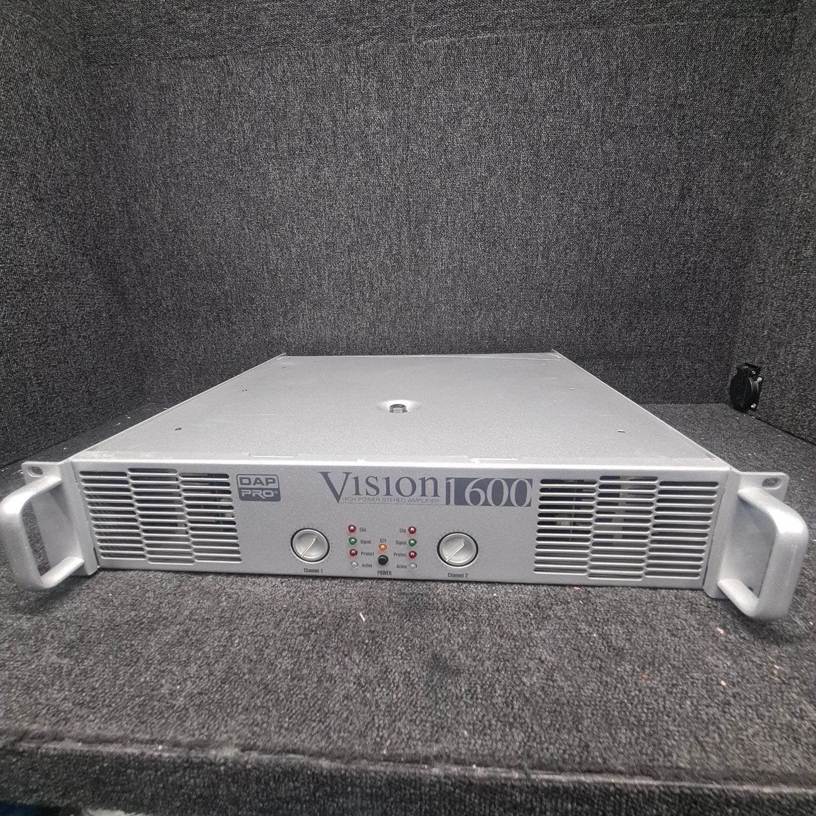 DAP VISION versterker 2 x 1500 watt, Ophalen of Verzenden, 120 watt of meer, Overige merken