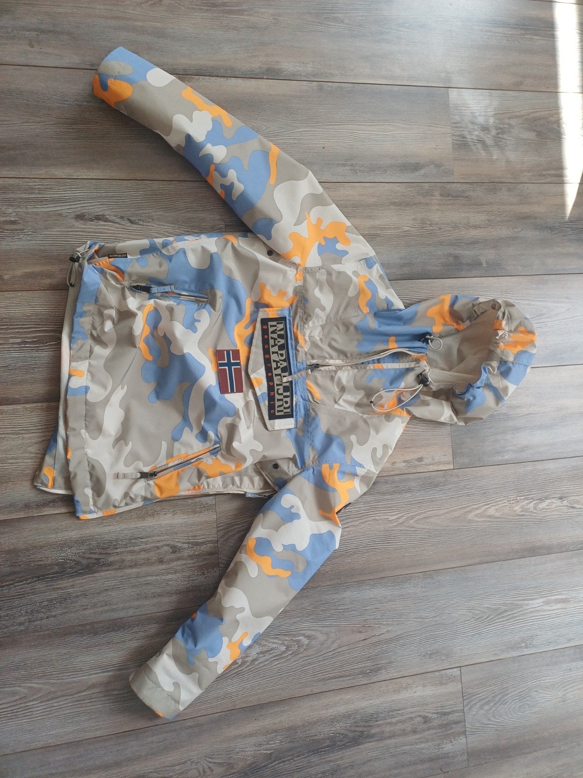 Napapijri Anorak Camouflage Maat XXS Nieuw, Kleding | Dames, Jassen | Zomer, Meerkleurig, Nieuw, Ophalen of Verzenden, Maat 34 (XS) of kleiner