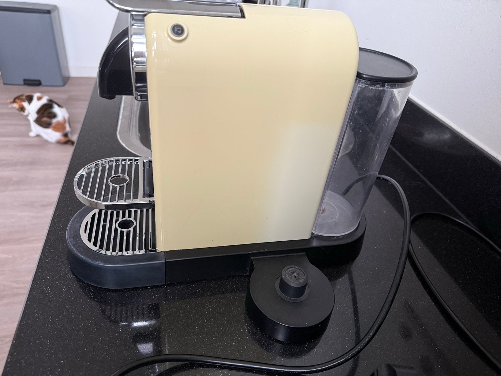 Foto 4 van Nespresso Citiz Koffiecupmachine - Crème