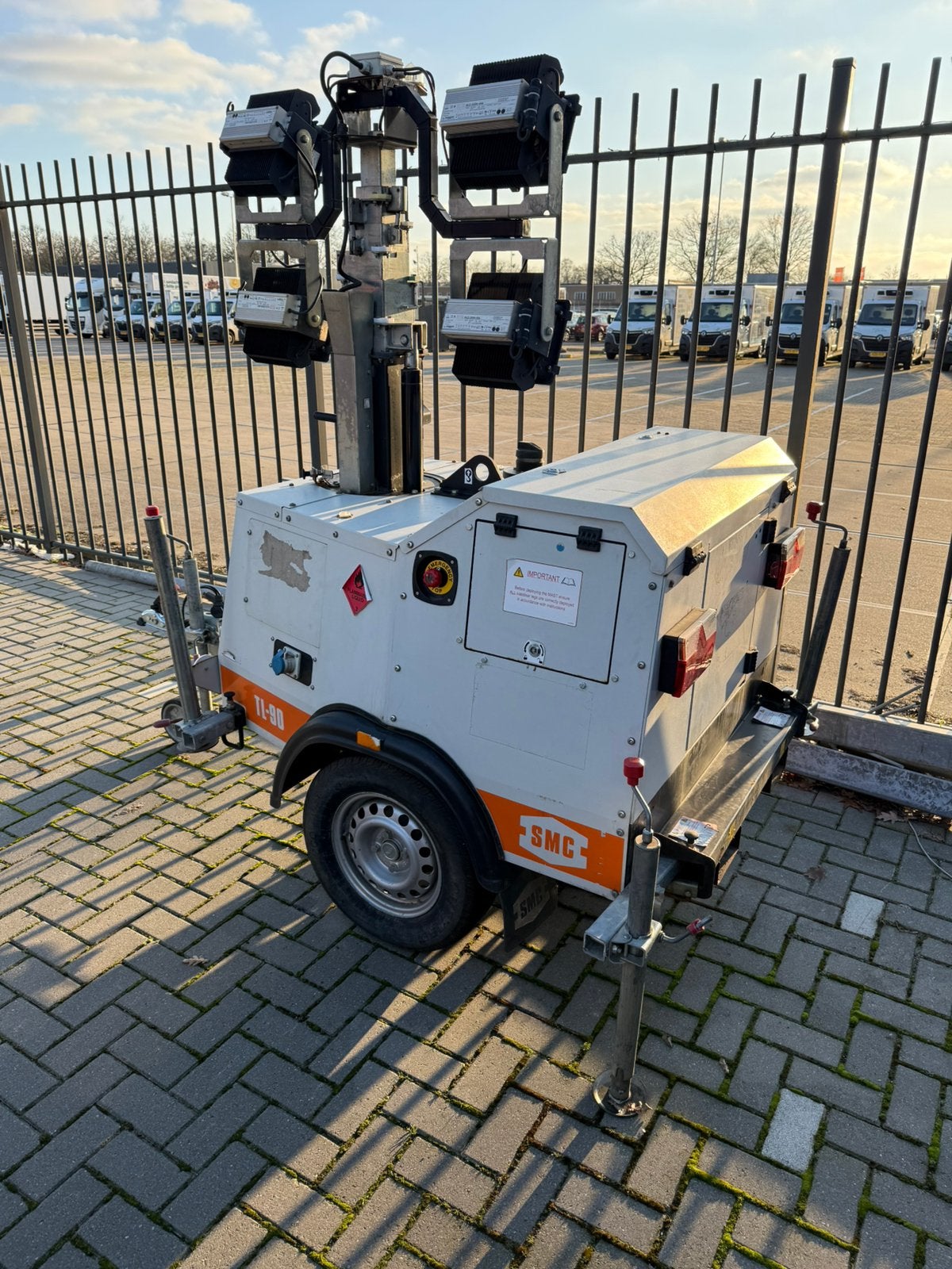 Mobiele Lichtmast LED - 4 x 320W 2017 SMC Kubota generator, Zakelijke goederen, Machines en Bouw | Industrie en Techniek, Ophalen