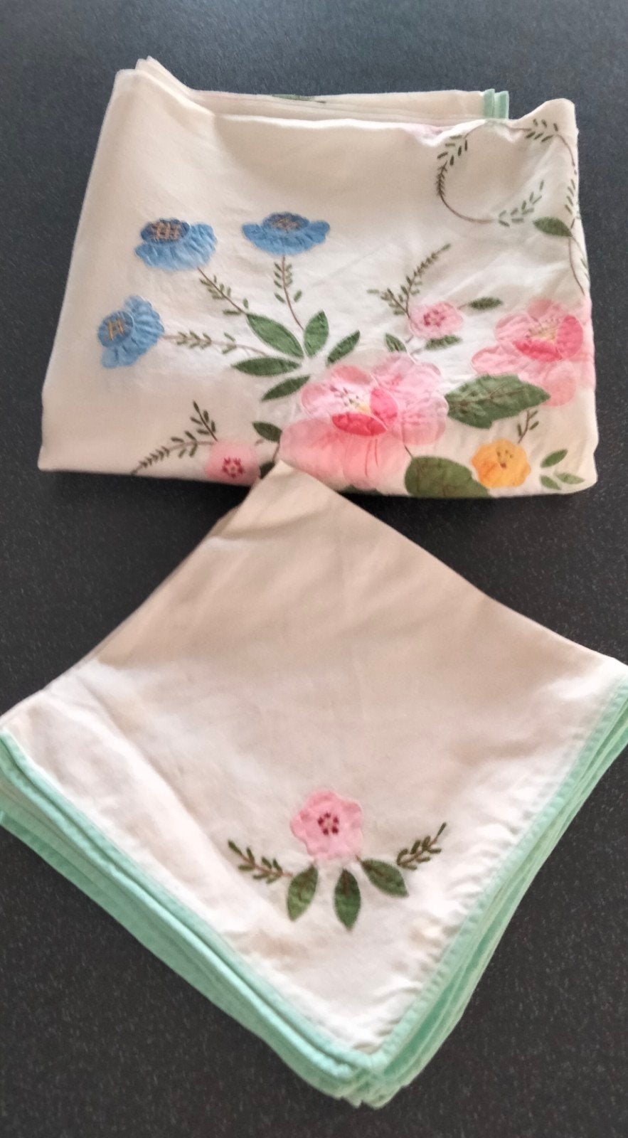 Geborduurde vintage servetten en tafelkleed met bloemen, Ophalen of Verzenden, Rechthoek