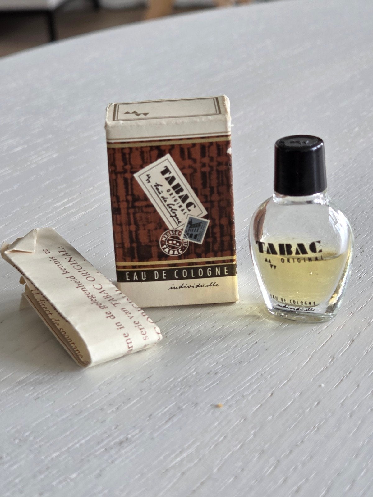 Oud flesje halfvolle eau de cologne Tabac, Ophalen of Verzenden, Zo goed als nieuw, Miniatuur, Gevuld