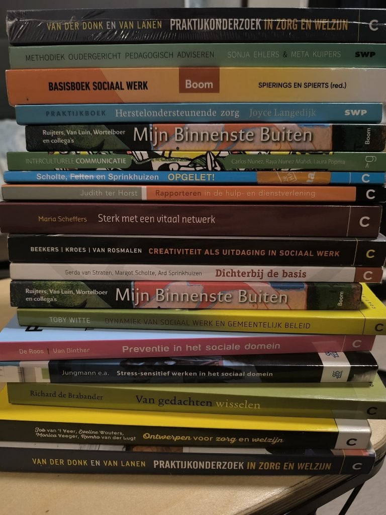 Boeken Social Work CHE - alleen ophalen (wageningen) €10p/s, Ophalen, Gelezen, Overige niveaus, Overige vakken
