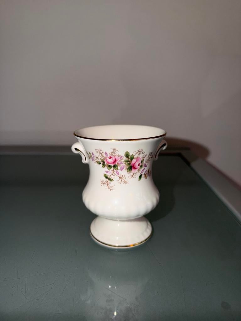 Royal Albert lepelvaas (Lavender rose set), Antiek en Kunst, Antiek | Vazen, Ophalen