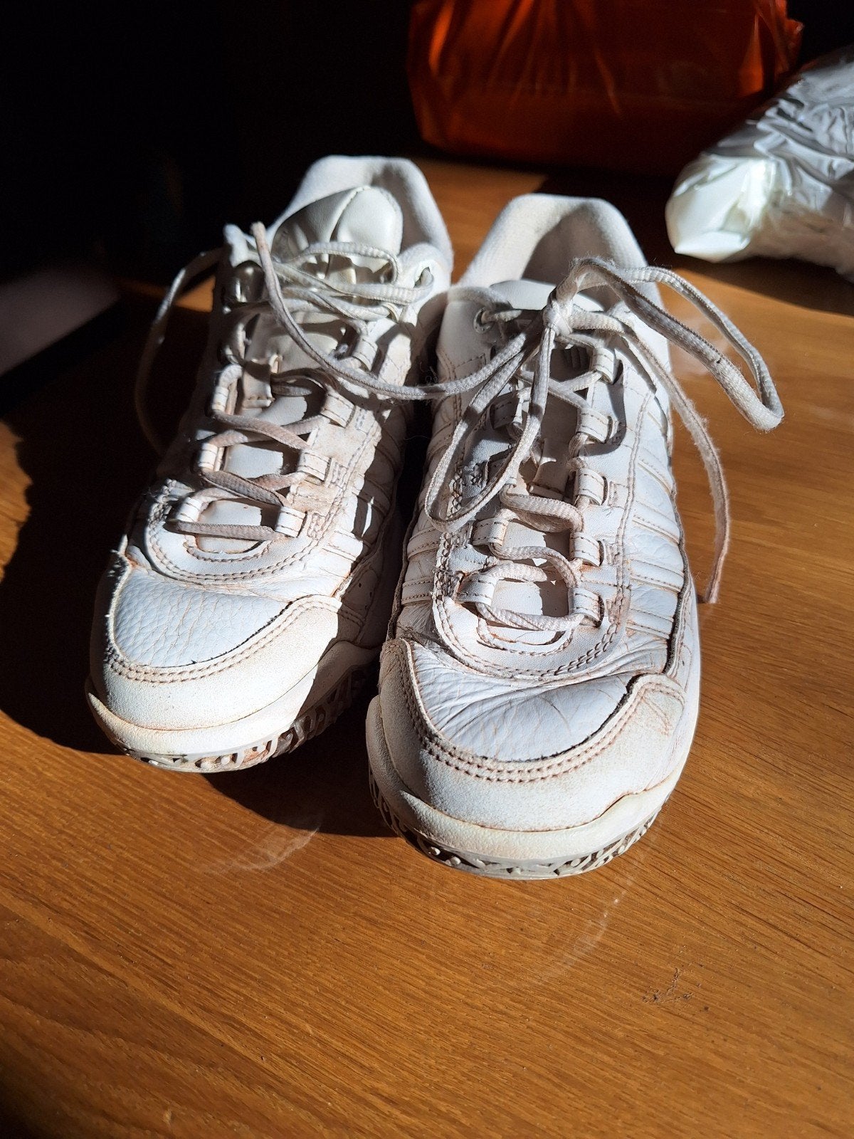 Dames tennis schoen Kwiss shock spring, Ophalen of Verzenden, Schoenen