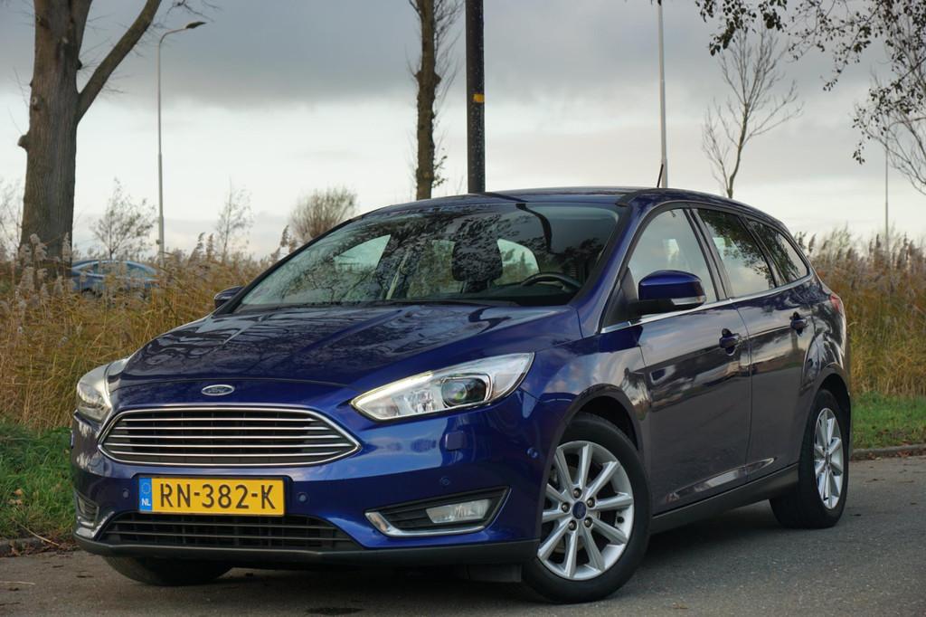 Ford Focus Wagon 1.0 Titanium - Deep Impact Blue - Xenon/Win, Auto's, Bi-Xenon koplampen, Gebruikt, Blauw, Origineel Nederlands